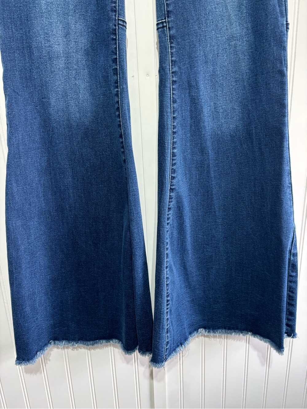 Umgee Denim Bell Bottom Flare Boho Jeans Raw Hem Stretch Size 13 Juniors Retro - Picture 4 of 14